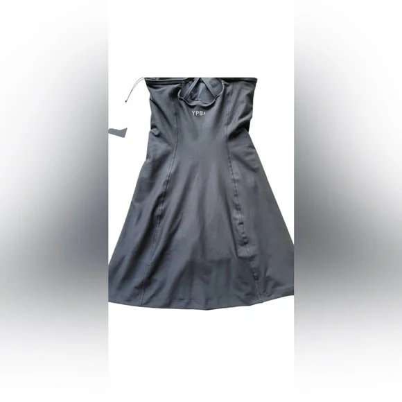 Abercrombie & Fitch YPB
SculptLUX Strappy-Back
Mini Dress Black Built In
Shorts. - Picture 6 of 13